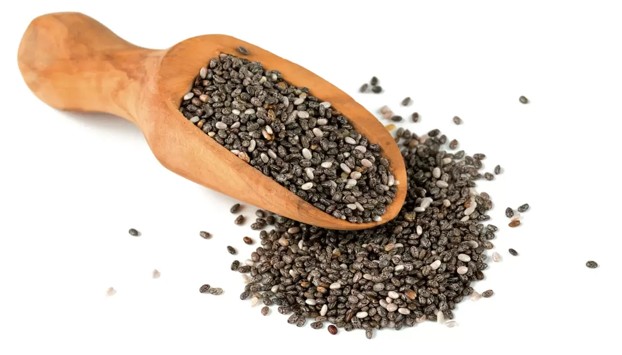 Chia magok keto kávéban